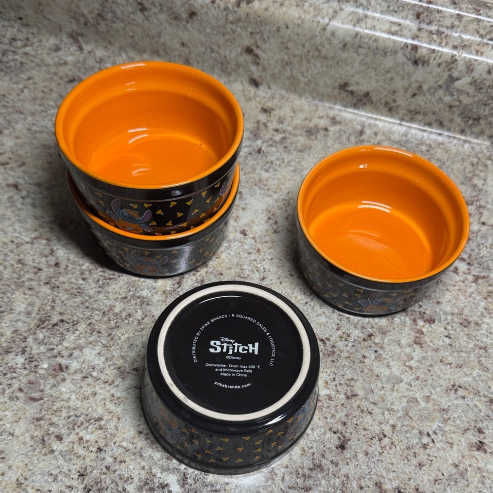 Set of 4 Disney Stitch Halloween Ramekins - Picture 3 of 4